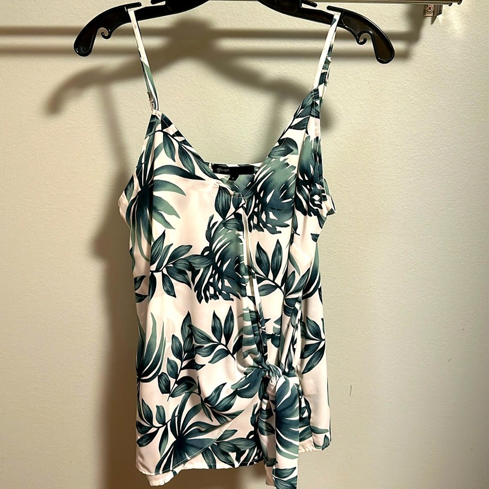 White Lotus Vibes…Gibson Tropical Print Tank